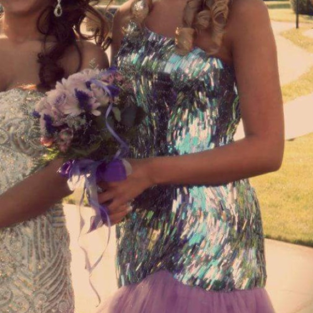 💎👑Prom Dress👑💎 - Picture 2 of 8
